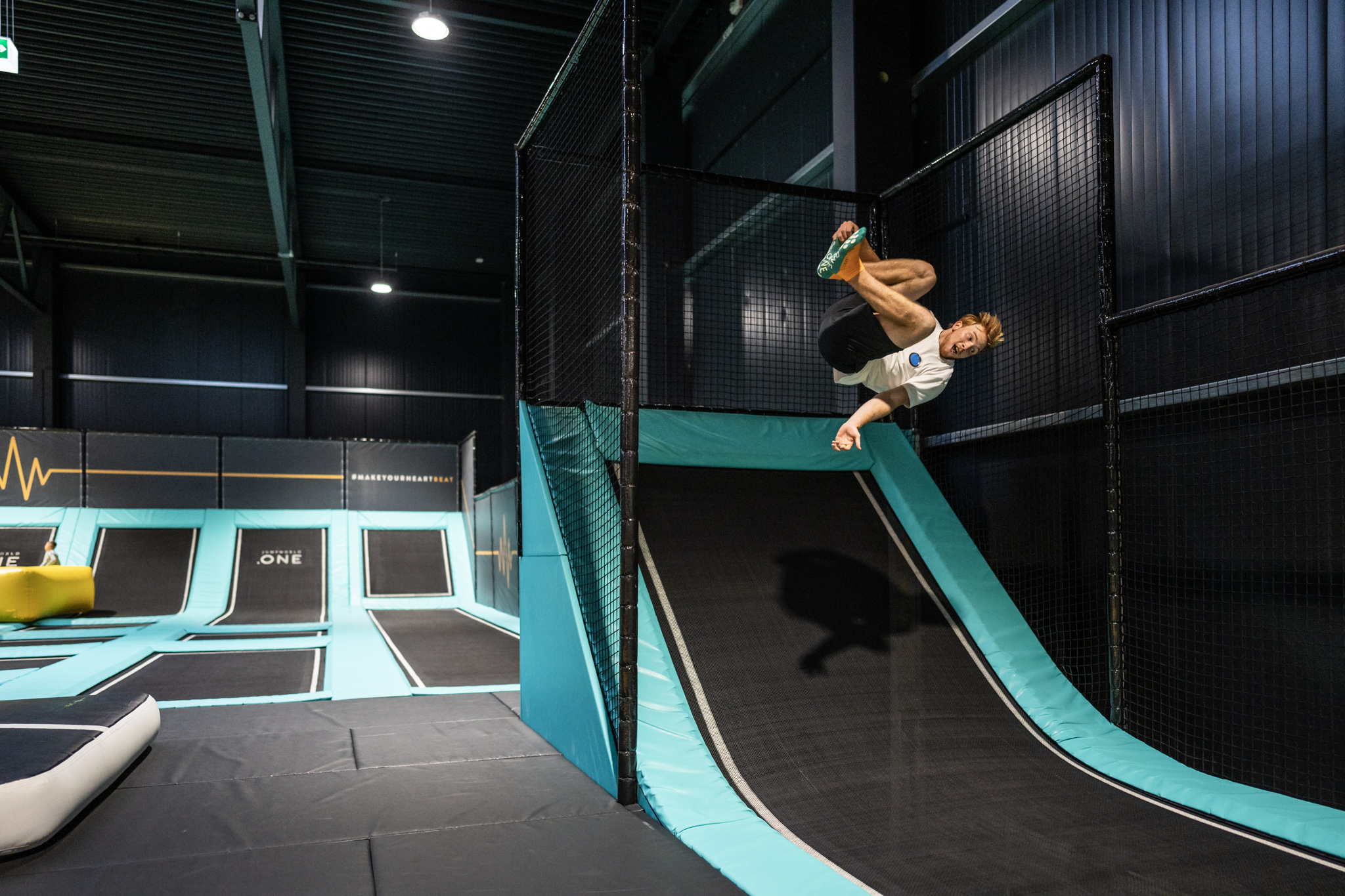 Trampolinhalle; jumpworldone; jumpone; klagenfurt; freizeit; indoor; scooterpark; kleinkinder; playground; familie; familienkarte; verein; sportclub; guenstig; kaernten card; freitzeit; angebot; abo; 10er block; oeffnungszeiten; suedring; kosten; trampolinwelt; ninja warrior; trainer; anleitungen; pumptrack; fahrrad; roller; parkplatz vor der Tuer; fitnesscenter; sportpark; stadion; jumpzone; kaernten; oesterreich; jumping; in der naehe; wintersport; indoorhalle; in der naehe; trampolin land; workout; werbung; marketing; fit in; stadion; familienpreise; preiswert; lustig; training fuer den ganzen koerper; kaernten werbung; foto; viedeo; kinder; geburtstagparty; betriebsausflug; werbeflaechen; angebot; schulen; vereine; schooljump; pullover; tdhirt; muetze; kappe; regenschirm; tickets; online; reservieren; buchen; fun; funsport; arena; gastronomie; getraenke; speisen; essen; vereinspreise; mitarbeiter; googlebussines; facebook; intagram; makeyourheartbeat; follow; your; heartbeat; meta; spezial angebote; halfpipe; parkour areale; profitrampoline; wall run; kursangebote; einladungen; team; email; reception; haftungsausschluesse; weihnachtsgeschenk; gutschein; info; ferien; wochenende; spass; freizeit; warm; auspowern; ganzen koerper trainieren; www.jumpworld.one; regionalwaerme; tina hafner; johann hafner; pletzer gruppe; hudelist sascha; kac; stadtwerke; adabei; geburtstagsgeschenk; bei jedem wetter; eladestation; eauto; kooperationen; ice disco; wiener prater; muttertag; vatertag; ostern; ueberraschungen; goodies; schluesselanhaenger; beschaeftigung kinder; klein und groß; antenne kaernten; ferienlager; schulsportwochen; reisebuero; reiseziel; insentieves; place tob e; scateboard; ski; eislaufen; neuer Standort; Wien; gratis springen; versperrbare Spinde; Duschen; sauber; trinkflasche; onlineshop;