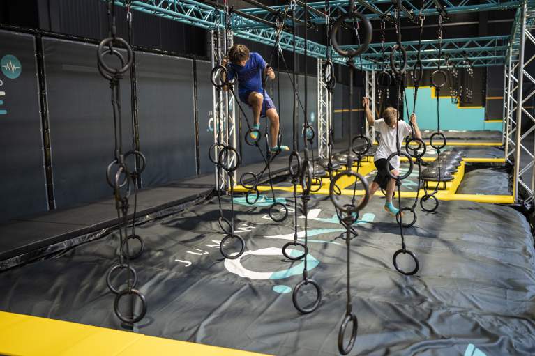 Trampolinhalle; jumpworldone; jumpone; klagenfurt; freizeit; indoor; scooterpark; kleinkinder; playground; familie; familienkarte; verein; sportclub; guenstig; kaernten card; freitzeit; angebot; abo; 10er block; oeffnungszeiten; suedring; kosten; trampolinwelt; ninja warrior; trainer; anleitungen; pumptrack; fahrrad; roller; parkplatz vor der Tuer; fitnesscenter; sportpark; stadion; jumpzone; kaernten; oesterreich; jumping; in der naehe; wintersport; indoorhalle; in der naehe; trampolin land; workout; werbung; marketing; fit in; stadion; familienpreise; preiswert; lustig; training fuer den ganzen koerper; kaernten werbung; foto; viedeo; kinder; geburtstagparty; betriebsausflug; werbeflaechen; angebot; schulen; vereine; schooljump; pullover; tdhirt; muetze; kappe; regenschirm; tickets; online; reservieren; buchen; fun; funsport; arena; gastronomie; getraenke; speisen; essen; vereinspreise; mitarbeiter; googlebussines; facebook; intagram; makeyourheartbeat; follow; your; heartbeat; meta; spezial angebote; halfpipe; parkour areale; profitrampoline; wall run; kursangebote; einladungen; team; email; reception; haftungsausschluesse; weihnachtsgeschenk; gutschein; info; ferien; wochenende; spass; freizeit; warm; auspowern; ganzen koerper trainieren; www.jumpworld.one; regionalwaerme; tina hafner; johann hafner; pletzer gruppe; hudelist sascha; kac; stadtwerke; adabei; geburtstagsgeschenk; bei jedem wetter; eladestation; eauto; kooperationen; ice disco; wiener prater; muttertag; vatertag; ostern; ueberraschungen; goodies; schluesselanhaenger; beschaeftigung kinder; klein und groß; antenne kaernten; ferienlager; schulsportwochen; reisebuero; reiseziel; insentieves; place tob e; scateboard; ski; eislaufen; neuer Standort; Wien; gratis springen; versperrbare Spinde; Duschen; sauber; trinkflasche; onlineshop;